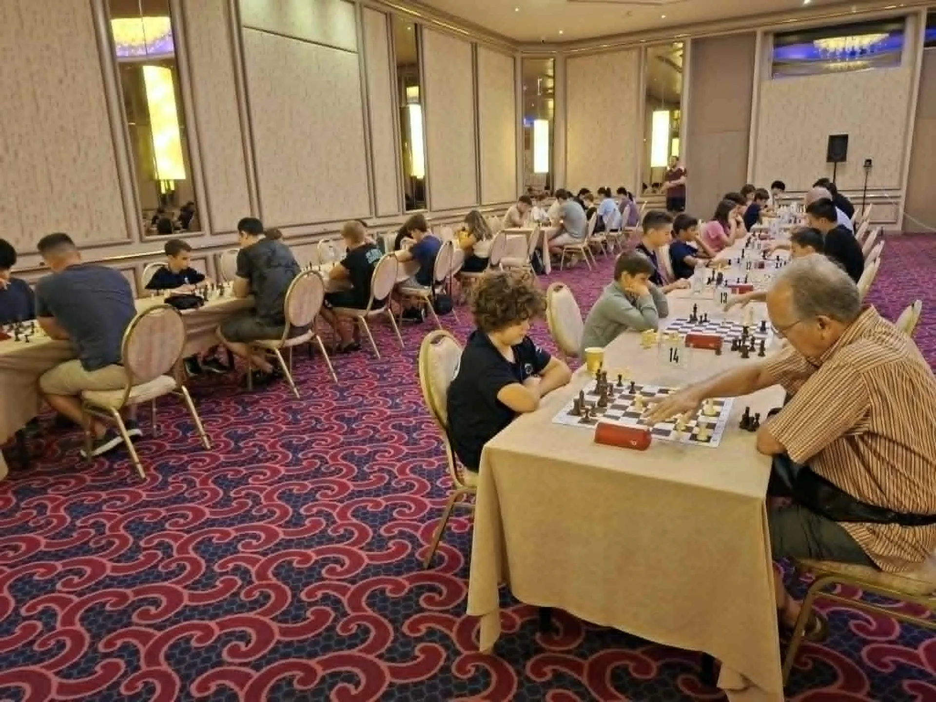 Στιγμιότυπο από το επτάγυρο blitz στο Rodos Palace.