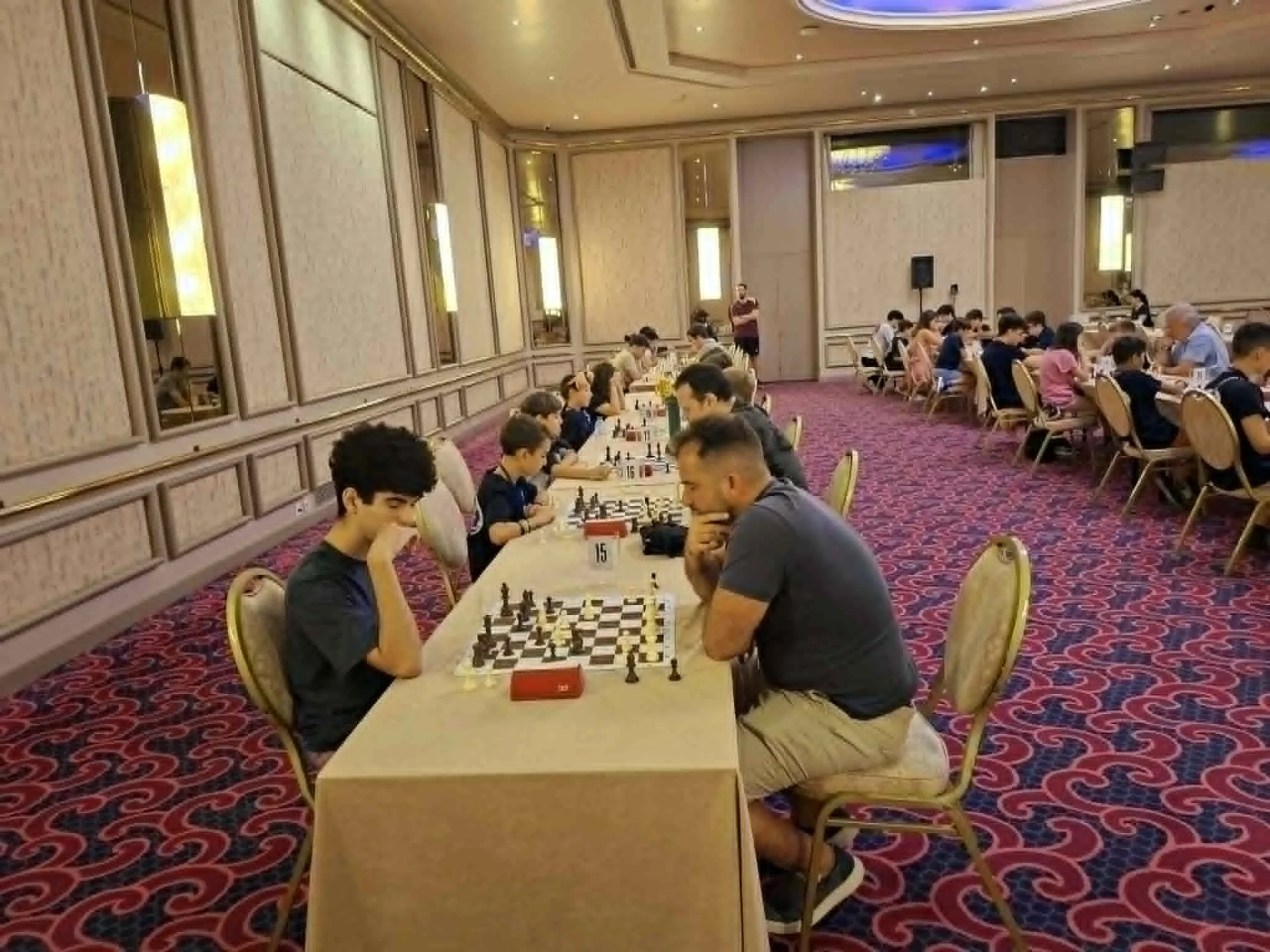 Στιγμιότυπο από το επτάγυρο blitz στο Rodos Palace.