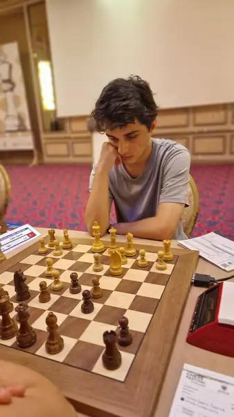 Round 7, photo 19