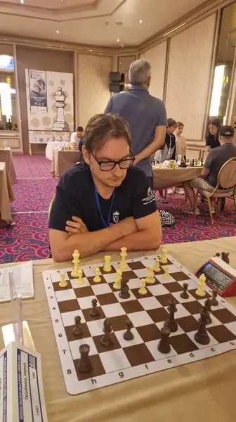 Round 9, photo 18